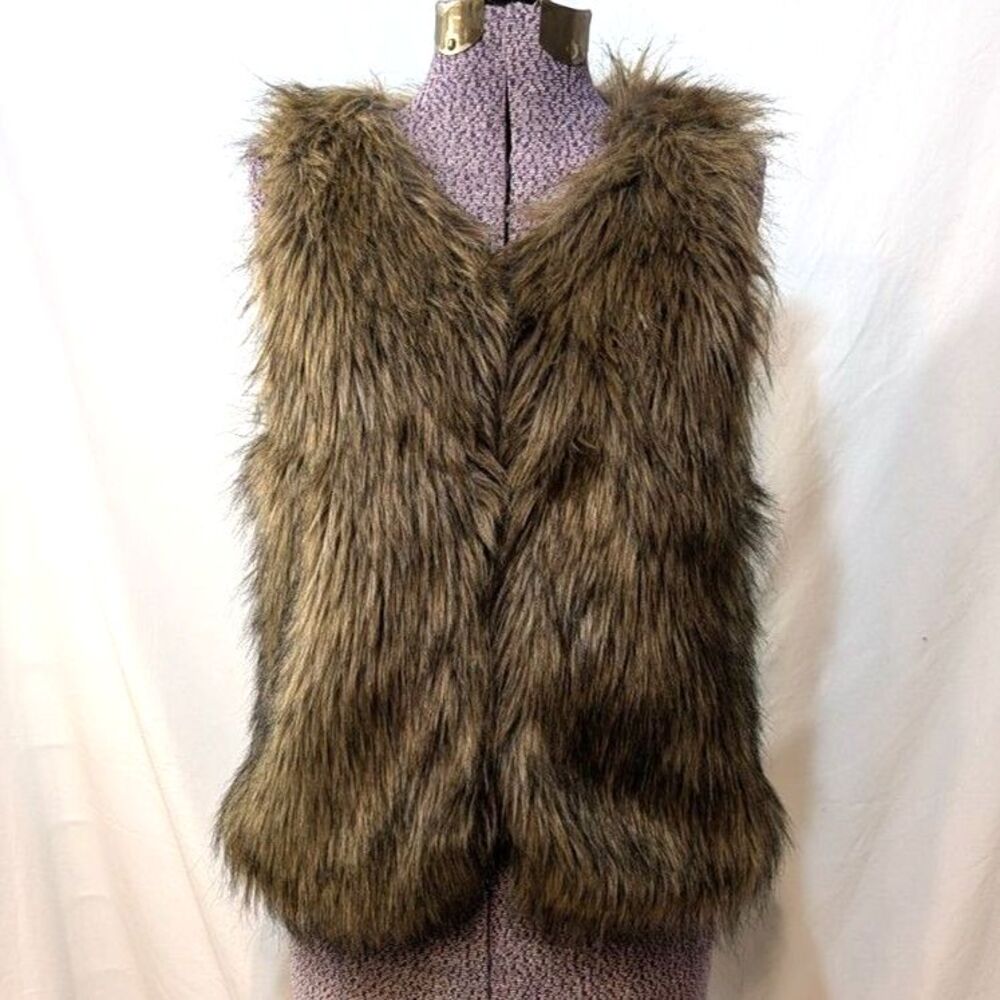 Faux Fur Vest, size M